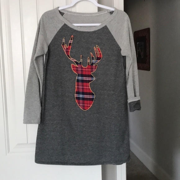 Ten Point Holiday Tunic - Picture 1 of 4